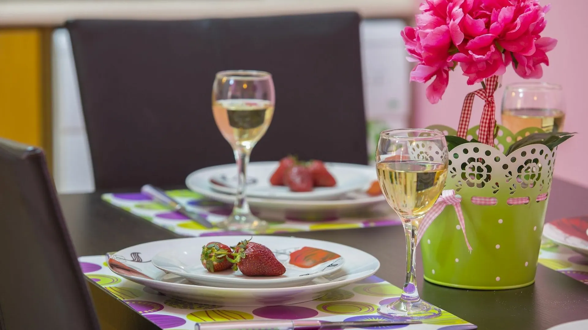 Mackenzie Rose Suite Larnaca Cyprus